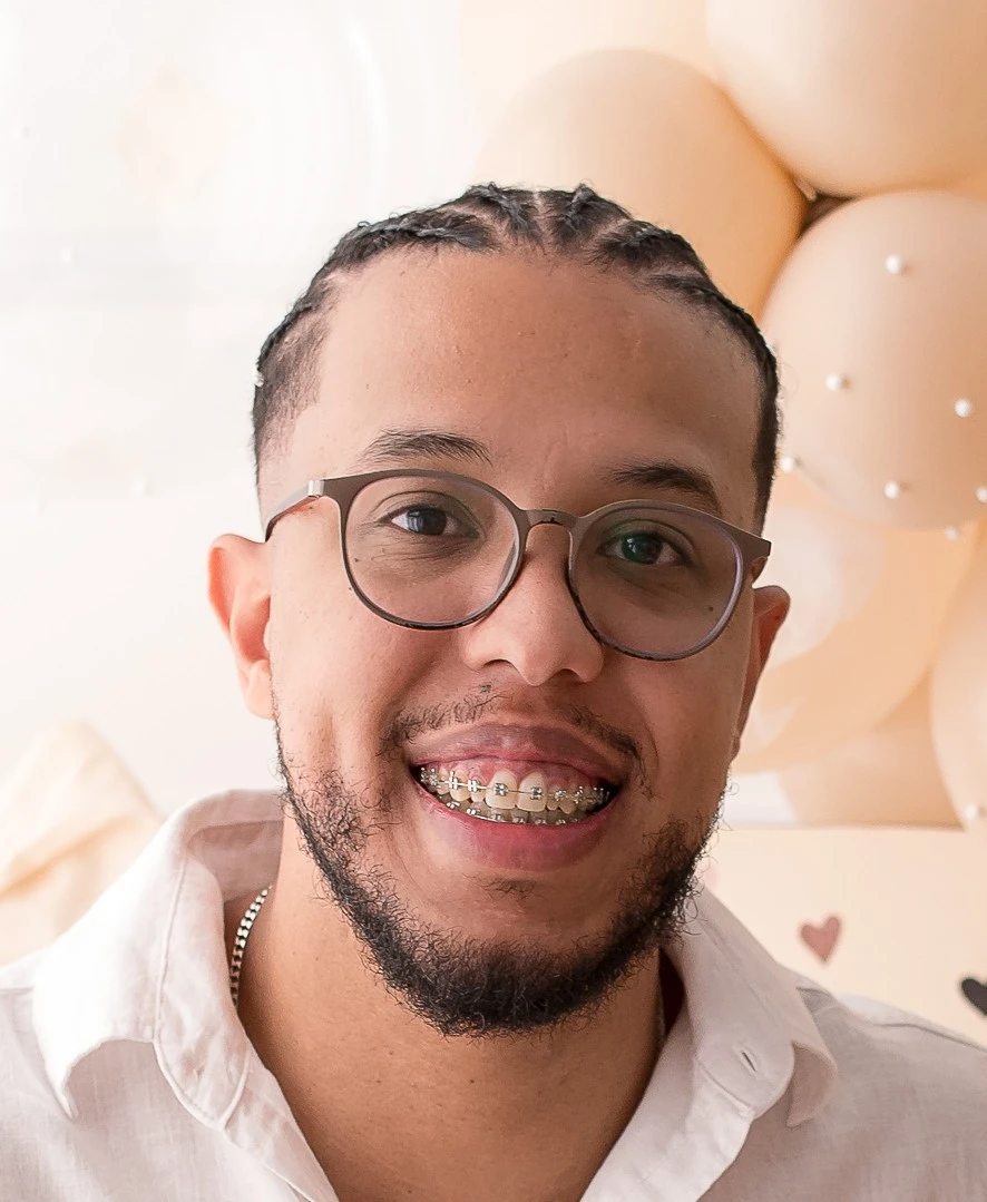 Yago Azevedo, autor do Âncora no Caos